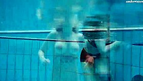 dashka looks stunning at the swimming pool 😍