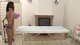 can linda star's sporty babe tricks work on this oiled masseur?