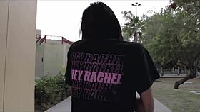 dos feos pelean por una yegua pero terminan dándose amor entre ellos. el fisting anal y la pasión gay dominan la escena.