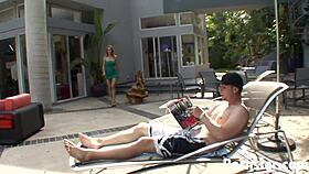 สาวบลอนด์แทนย่าเททถอดโป๊ขย่มควยยักษ์นมเด้งหีโกนคอมลึก