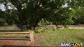 Essie's ass makes it snow on the bus, Ethan seeks Essie Gotback