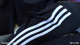 stretching him out with blowjob before loading him up bareback