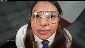 Dios mío gracias, hermanastra te amo - paja facial amateur