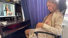 Kendi açık porno videoma sert otuzbir çekiyorum