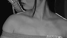 Bondage fun with hands-off masochist girl 😏