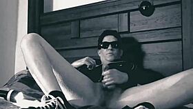 midnite moon solo fuck-fist-cum matinee in gay action