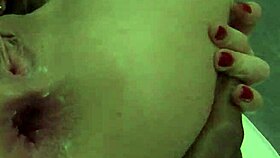 Tu euro holku tvrdě ošukal do zadku velký černý čurák