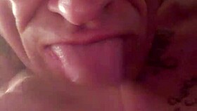 brittny's goin for the money shot, so hot