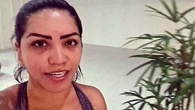 Dripping sweat at the gym, gifting sweaty panties and feet after workout.