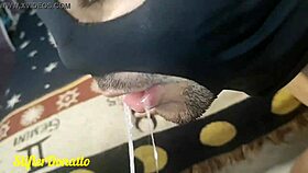 Maaxputokarioca fucks and cums in the ass of the masked married man