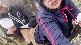 Novinha rabuda pega no flagra na praia