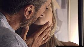 Lexi Lore gets creampied by Steve Holmes' huge cock 😘