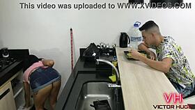 empregada novinha chupando minha rola gostoso?