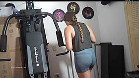 Amazing Things My Young Neighbor Does While Exercising.