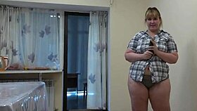 A fat girl with hairy pussy goes wild with a cucumber! 🥒