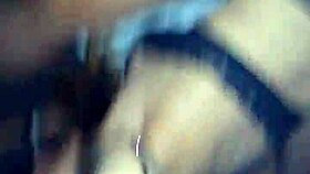 वाऊ, स्टनिंग अरब एस्कॉर्ट-गर्ल तुम्हारे लिए स्ट्रिप करती है!