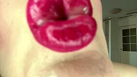 Secret Lips Obsession Fetish