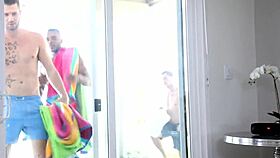 Velký čurák interracial bareback skupinový sex s mými oblíbenými kluky