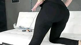 Wow, sexy erotic model flaunts big boobs and ass in shoes!