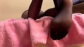 i finger my wet pussy to orgasm with vibrator