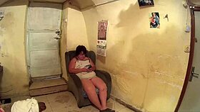 Curvy Babe Sucks Big Cock Suggestively