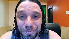 Não faz isso comigo não porque eu não sou gay