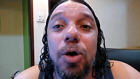 Não faz isso comigo não porque eu não sou gay