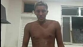 Calor De 40 Graus No Rio De Janeiro: Amigos Fazendo Sexo Com Muito Tesão E Gozadas No Final