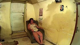 Curvy Babe Sucks Big Cock Suggestively