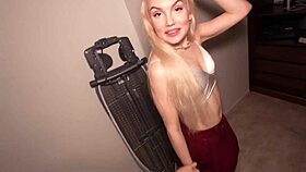 两个金发继女和继父狂野制作内射卷饼群P。