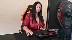 latina wife fucks the car buyer while selling her old car