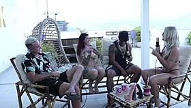 Unusual lingerie requests and anal plug stories with Casal Kobra! 😜