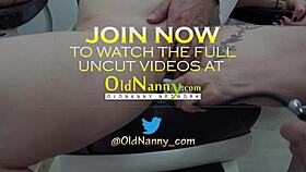 אולד נאני בריטית בשלה משולשת סקס צעצועים