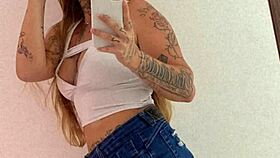 Blonde Latina girlfriend’s intimate beach video leaks online. Patricinha loses phone, exposing sexy Brazilian moments.