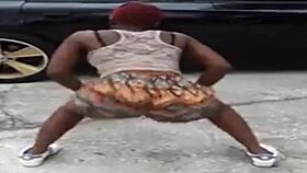 big booty girls have fun clapping and grabbing asses