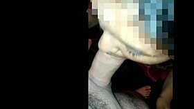 amiga me la chupa en plena cuarentena con big cock