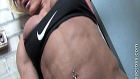 indian bodybuilder has big clit orgasm during workout 💪