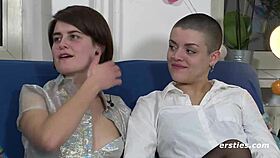 luna verwöhnt tumpies süßen arsch mit big tits und feet play