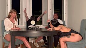 Hra na desce mezi kámoši končí šíleným sexem všech