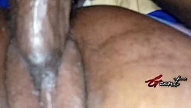 看女友紧逼被黑人大屌撕裂