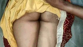 Did the servant fuck the sleeping mistress hard? Queen Sonali moans in xxx.