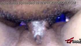 看女友紧逼被黑人大屌撕裂