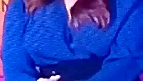 Spicy hot Indian TV anchor in cricket show