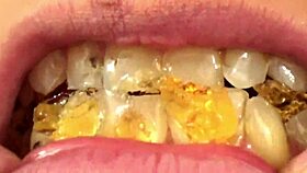 FIFI FOXX EATS GUMMY BEARS IN CLOSE-UP MOUTH VORE