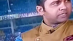 Spicy hot Indian TV anchor in cricket show