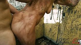 アガウ、私のゾンビ友達がアレックスガルシアポルンとシャノンエメットとセックスを学ぶ