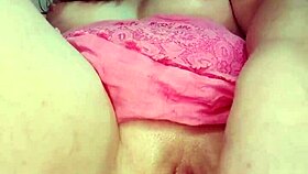 Morning dildo fuck with vaginal cumshot for milf latina! 😍💦