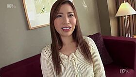 saori koizumi sucks cock with that tempting look