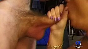 Elodie Chérie Belle Brune Rebelle Baisée Dans La Remise