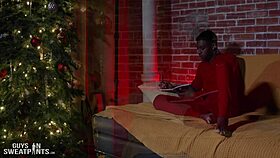 christmas creampie with muscular bodybuilder and monster cock